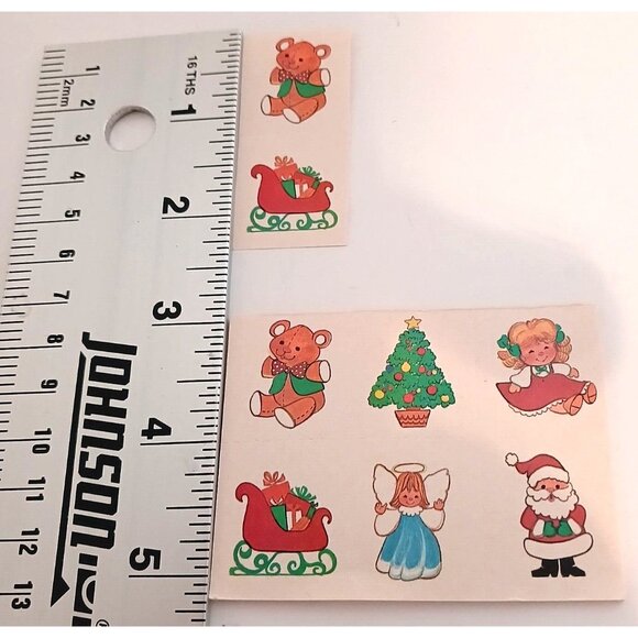 Vintage Christmas Gummed Seals Lot of 25 Lick & Stick Stickers Die Cut - Picture 2 of 5